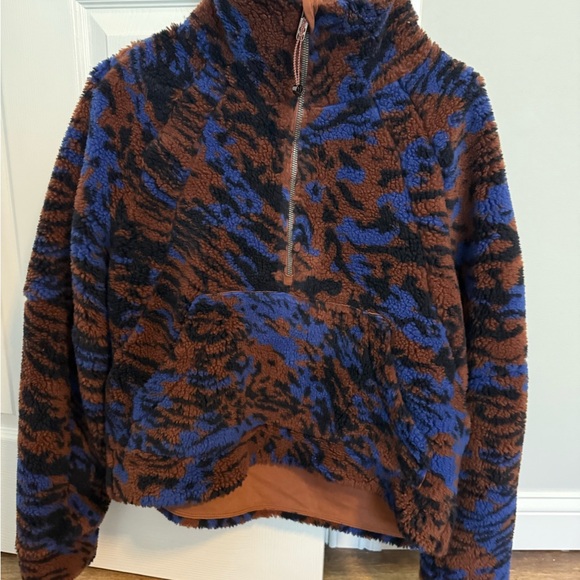 lululemon athletica Blue and Brown Sweater - Picture 1 of 4